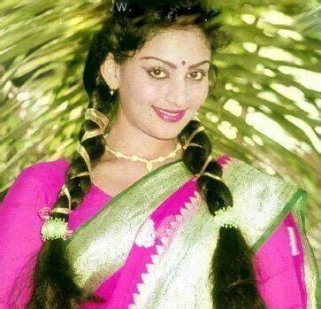 Pin By Check Again On Deepa Unni Mary Indian Actress Hot Pics Indian Beauty Indian Beauty Saree