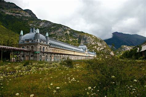 La Historia De La Estaci N Internacional De Canfranc