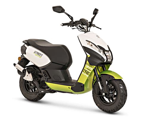 Motorrad Vergleich Piaggio TPH 50 2020 Vs Peugeot Streetzone 10 Naked 2016