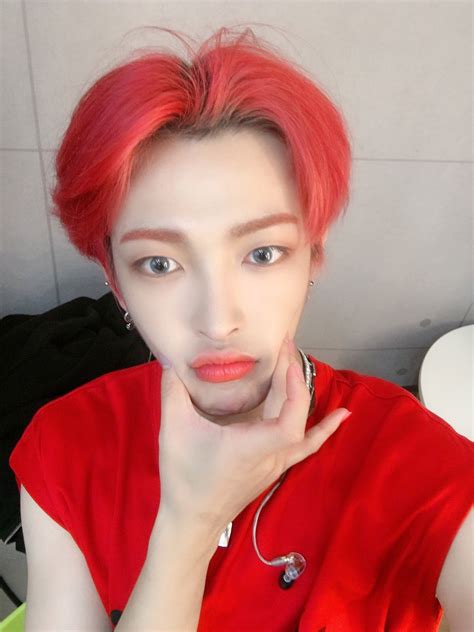 Ateez Updates 🥊 On Twitter Ateezofficial [ 홍중] Another Week Ended For Hongjoong 🍓🌹🍓🌺 ️ Ateez