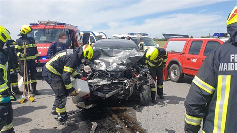 Auto Lenker Stirbt Bei Horror Unfall Oe24 At