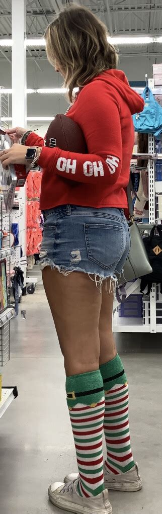 Bubble Ass Latina In Tight Pajamas 122322 Spandex Leggings Yoga Pants Forum