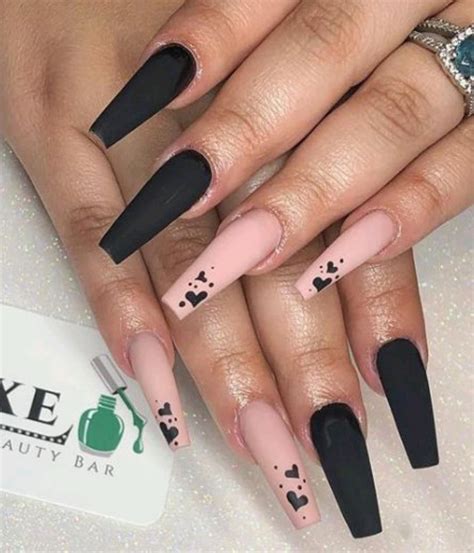 Unha bailarina tudo sobre a nail art queridinha das famosas aposte já