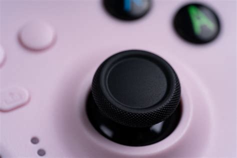 手柄评测XBOX授权手柄 八位堂猎户座八位堂首款非对称摇杆的手柄