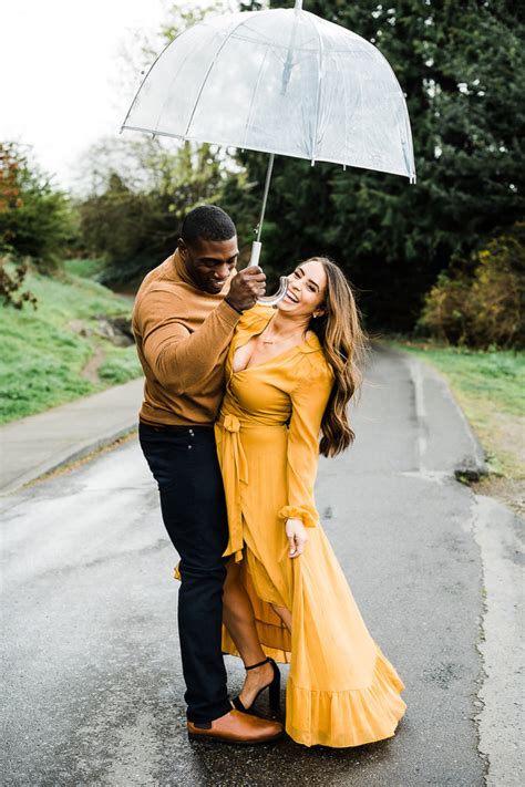 How To Make The Most Of Engagement Photos In The Rain Captured By Candace Photography