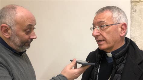 Mons D Ascenzo Incontra I Giornalisti Arcidiocesi Di Trani Barletta