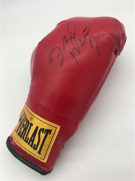 Floyd Mayweather Red Signed Everlast 12 Oz Boxing Glove The