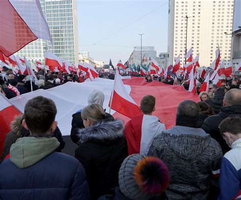 Marsz Niepodleg O Ci W Warszawie Kt R Dy Przejdzie O Kt Rej Si