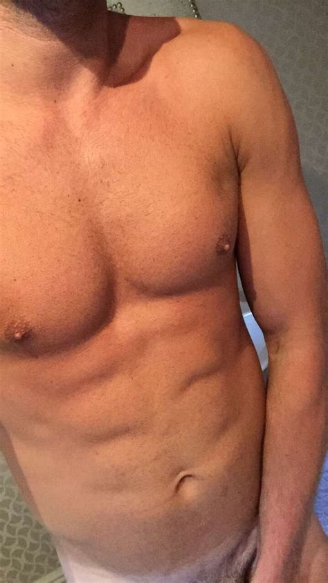 OMG He S Naked Ex On The Beach Star Max Morley OMG BLOG