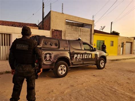 Policiais Cumprem Mandados Contra Organiza O Criminosa Especializada