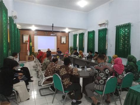 Ftik Iain Ponorogo Menerima Kunjungan Tim Monitoring Magang Fitk Uin