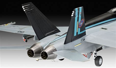 Revell Mavericks F A 18E Super Hornet Top Gun BilligLek