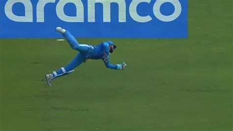 Watch Kl Rahul S Pulls Off A Superman Catch During India Vs