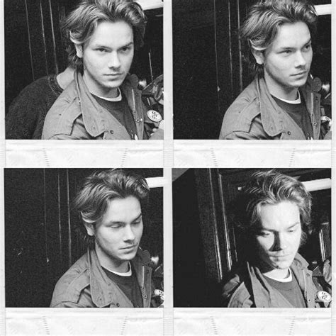 Such Beauty River Phoenix River Phoenix Keanu Reeves 90s Actors