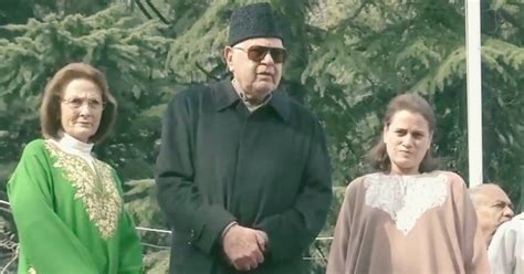 After Seven Months Former Jammu And Kashmir Cm Farooq Abdullah Freed From Detention Psa Revoked