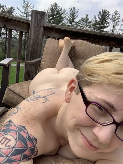 Feeling The Sun Kissing My Skin Makes Me Smile Porn Pic