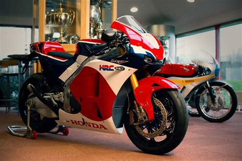 Video Honda Rc V S Hand Built Production Process In Detail