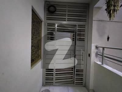 3 BED DD FOR RENT 4TH FLOOR HIGH SPEED LIFTS AVAILABLE Sumaira Sky