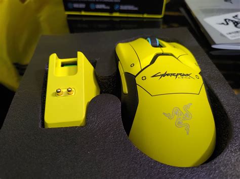 Unboxing De La Razer Viper Ultimate Cyberpunk La Souris Sans Fil