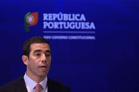 Governo Aprova Aumento De Sal Rios Na Fun O P Blica Para