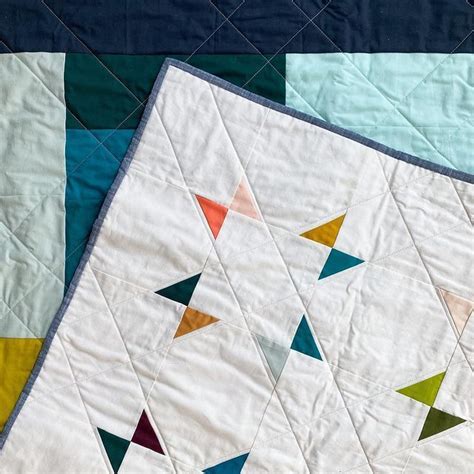 Free Hourgladd Quilt Pattern By Broadcloth Studio Quilts Quilt