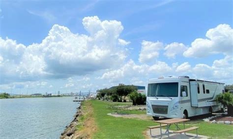 Reserve Waterfront RV Sites at New Orleans RV Resort