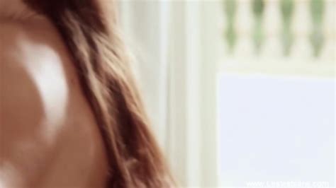 Beautiful Lesbian Girlfriends Kiss And Eat Pussy Together