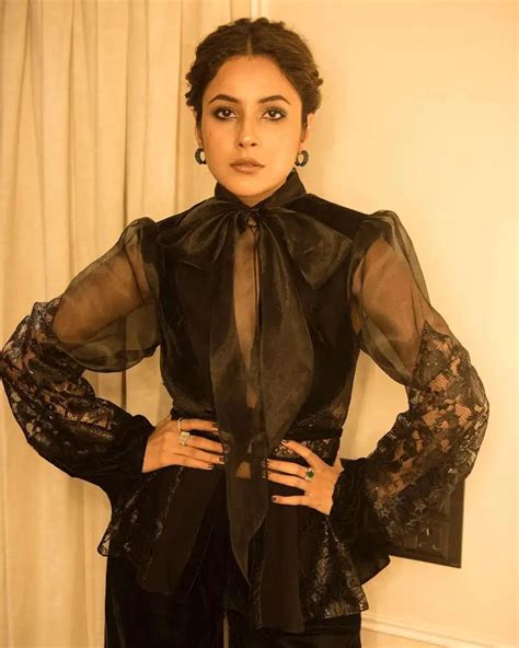 Photo Gallery Shahnaz Gill Sizzles In A Black Dress See Her Glamorous