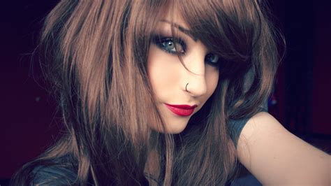 2560x1440 Resolution Brunette Face Makeup 1440p Resolution Wallpaper