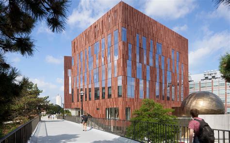 University Of Michigans Biological Sciences Building By Smithgroup And