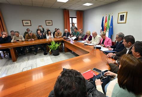 La Alcaldesa De Jerez Y Sindicatos Firman El Nuevo Convenio Colectivo