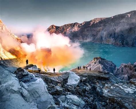 D N Kawah Ijen Bromo Sunrise Tour Endangered Tour