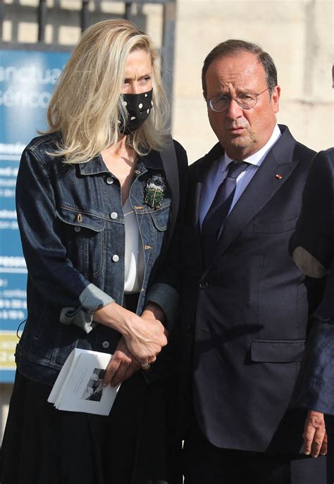 Photo Julie Gayet Et Son Compagnon Fran Ois Hollande Sorties Des