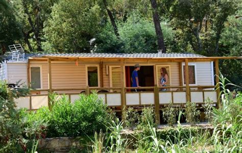 Camping Toiles M Diterran E En Bord Mer Luxe Sur La C Te