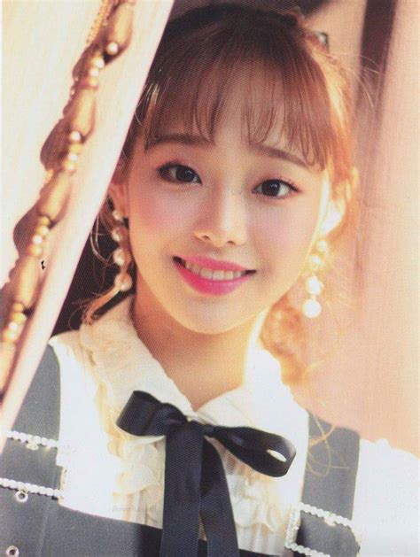 Loona Pics🕊 On Twitter Chuu Loona I Love Girls Vivid Girl