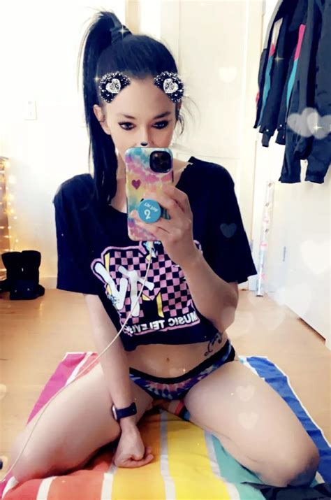 Nudes GirlsWithiPhones NUDE PICS ORG