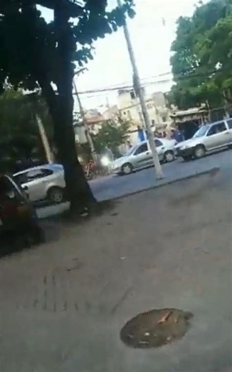 Confronto Entre Pms E Suspeitos Termina Homem Baleado Em Manguinhos