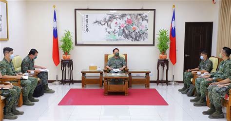 6軍團政戰主任約見新進政戰幹部 勉齊心建構優質團隊 軍聞 6軍團政戰主任約見新進政戰幹部 勉齊心建構優質團隊 青年日報