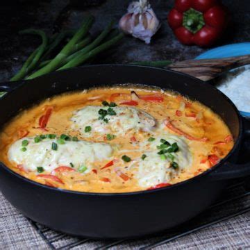 Paprika Sahne Hähnchen mit cremiger Soße