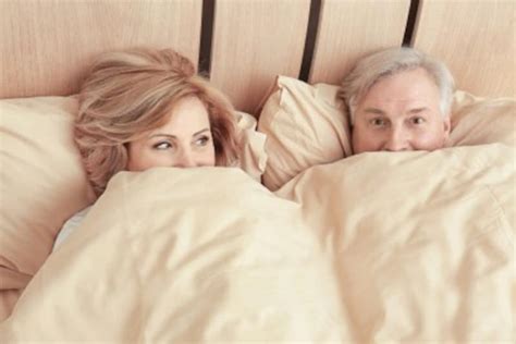 熟年中年夫婦の夜の営みは何歳まで様々な選択肢 夫婦関係 All About Free Nude Porn Photos