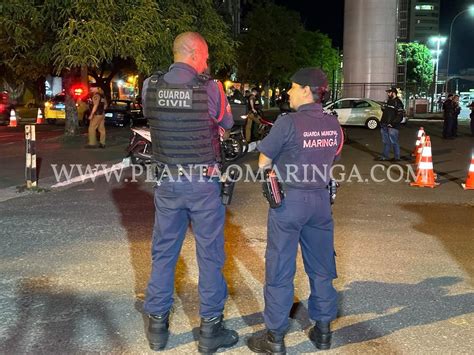 Homem Armado Abandona Carro E Namorada Ao Tentar Fugir De Blitz Em