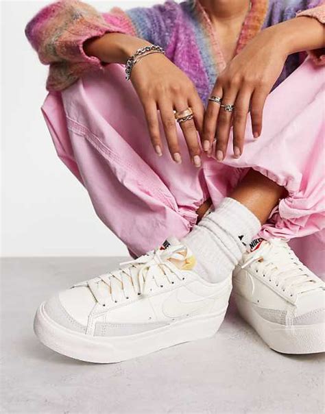 Nike Blazer Platform low sneakers in triple white | ASOS