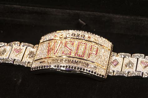 WSOP-2020-Bracelet-Close-Up_Photo-Credit-Mike-Greer-scaled.jpg