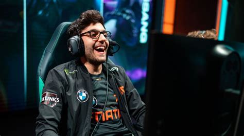 Will Fnatic Reclaim The Top Spot In The Lec Rogue Fall To Fnatic In