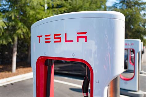 Tesla ‘Master Plan Part Three’ Reveals Two Semi Battery Sizes, Hints At ...