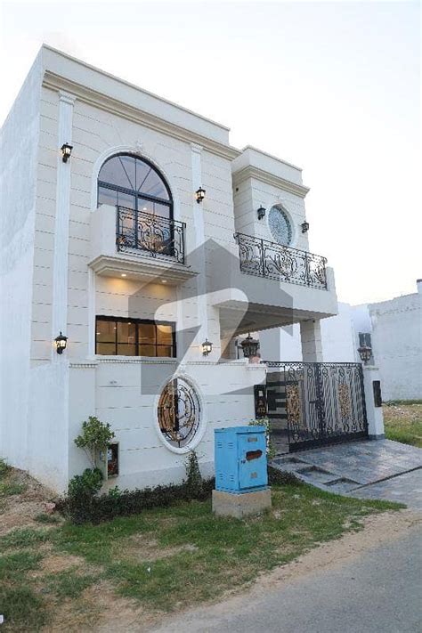 Ultra Modern 5 Marla House For Sale In Dha 9 Town At A Prime Location