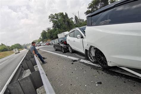 Sembilan Kenderaan Terlibat Kemalangan Di Lebuhraya NKVE