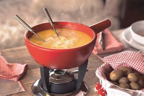 Käsefondue mit Obstler BRIGITTE de