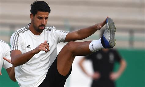 Khedira Saluta Barzagli E Stato Un Onore Ilbianconero