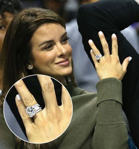 Michael Jordans Wife Yvette Has The Biggest 1million Engagement Ring